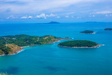 六年级上册第六单元英语42页的公告栏怎么读