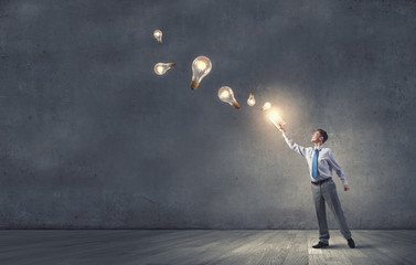 六年级上册第六单元英语42页的公告栏怎么读